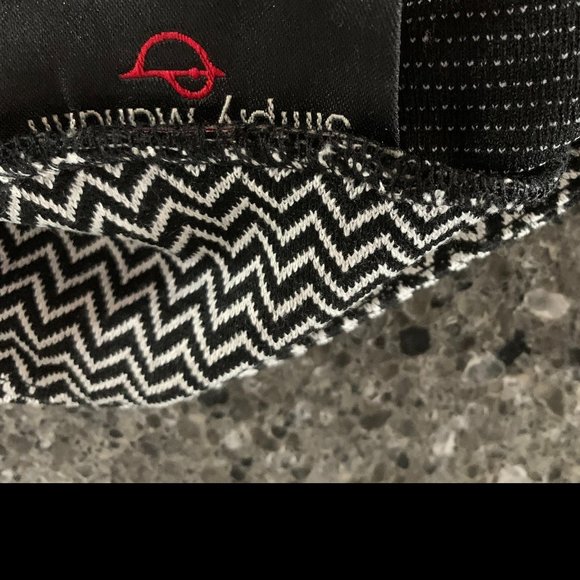 simply manakin s wrap around black & white skirt - Picture 3 of 6